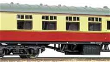 OO gauge models of passenger coaches finished in the early British Railways crimson and crimson&cream liveries.