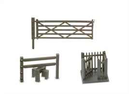Peco NB-46 N Gauge Field Gates VariousTo complete the flexible fencing system, this pack contains 3 field gates, 3 stiles and a wicket gate.