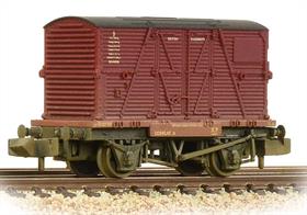 The container was first used in Edwardian times and by the BR era special flat wagons were bering built to carry containers by express goods trains.This model is carrying a large BD type container, painted in the BR crimson livery.