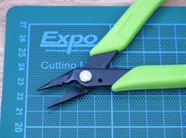 a bead crimping plier that precisely crimps/folds 1, 2, and 3 millimeter crimp tubes and includes a chain nose plier for handling delicate beads, micro-crimps and for adding an extra squeeze to your crimps, if desired. The folding stations are designed to fit three different size crimp tubes (1, 2 &amp; 3 mm) and ensure a secure and attractive result.