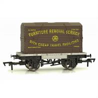 Dapol 4F-037-007 00 Gauge GWR container conflat wagon with container K1674.