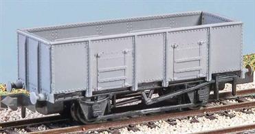 From 1936, these wagons (diagram 1974) carried coal to the company’s loco depots. Used by for general coal traffic until the late 1960s. These finely moulded plastic wagon kits come complete with pin point axle wheels.Formerly Parkside N gauge kit PN06 this kit has been merged with the Peco range of wagon kits.