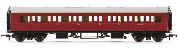 Hornby R4766 OO Gauge BR ex-GWR Collett 'Bow Ended' Standard 57' Corridor Composite Coach Left Hand Corridor BR Maroon LiveryDimensions - Length 242mm.Separate hand rails, high detail
