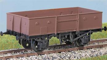 6500 of these wagons (diagram 1/037, 1/041) were built in the early 1950s, using a post war LNER design. Many survived into the 1980s. These finely moulded plastic wagon kits come complete with pin point axle wheels and bearings.Glue and paints are required to assemble and complete the model (not included).