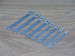 780-90Expo Professional 8pc Super Thin Combination Spanner Set8pc set contains sizes:3.2/4/5/5.5/6/7/8/9 and 10.Sizes 4 - 9mm have both open ended and ring spanner.