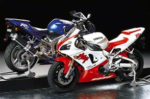 Tamiya 1/12 Yamaha YZF-R1 Motorcycle KitA nicely detailed model of the Yamaha YZF-R1 can be assembled. Comprehensive instructions are included.
