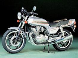 Tamiya 1/12 Honda CB750F Motorbike KitThe Honda CB750F Motorcycle appeared on the Japanese market in June 1979 and was shortly to become the best seller in the 750 class. A classic self assembly kit of Honda's CB750F.Glue and paints are required